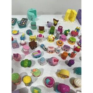 150 +Shopkins Assorted Figures Toys, Variety of Seasons Birthday Party Play Fun